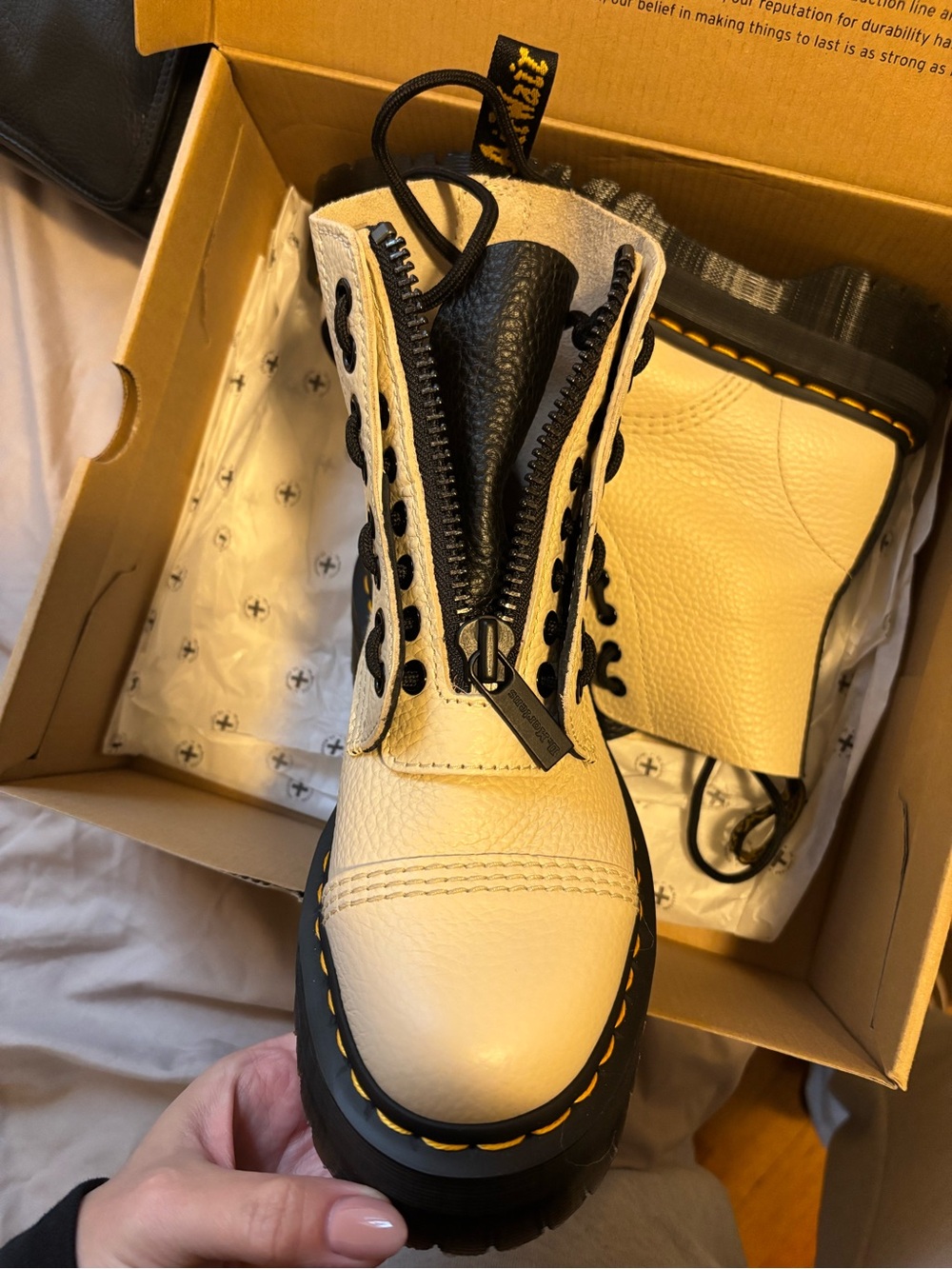 Dr. Martens Beige Leather Combat Boot - Picture 2 of 6